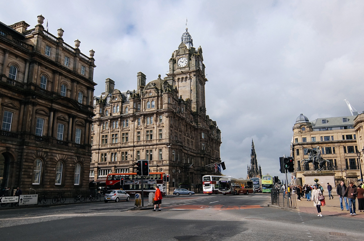 Edinburgh City Guide by Future Positive - Slow tourism & local businesses