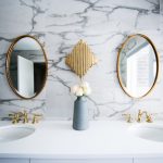 11 Helpful Ideas On How To Decorate Small Bathrooms